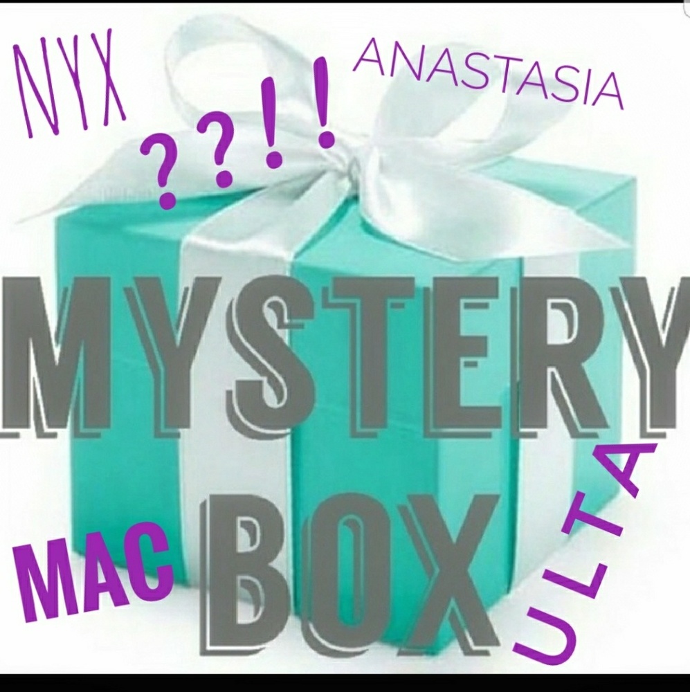 FLASH SALE⚡Mystery Boxes🎁